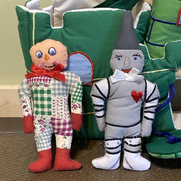 Kubla Crafts Soft Sculpture - Wizard Of Oz Cloth Play House and 2 Characters - Picture 2 of 6